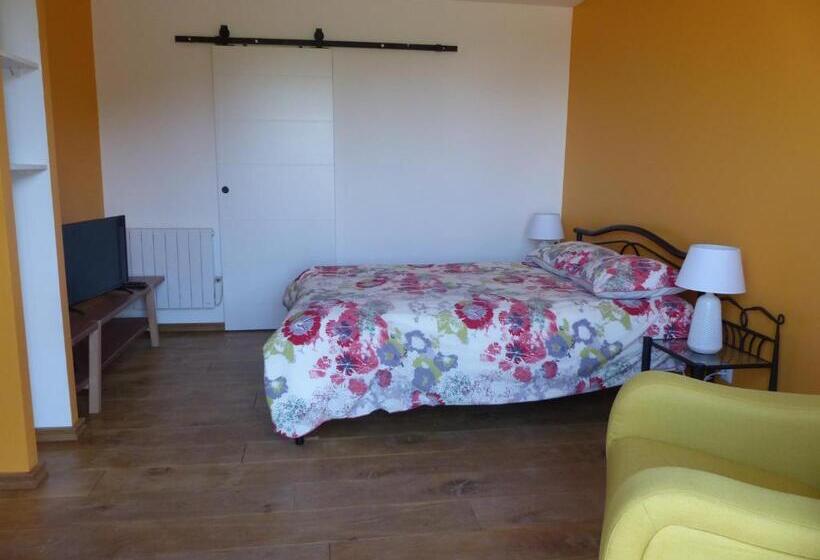 Bed and Breakfast Au Clair De Loup