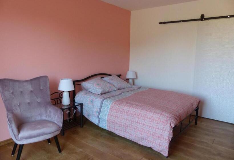 Bed and Breakfast Au Clair De Loup