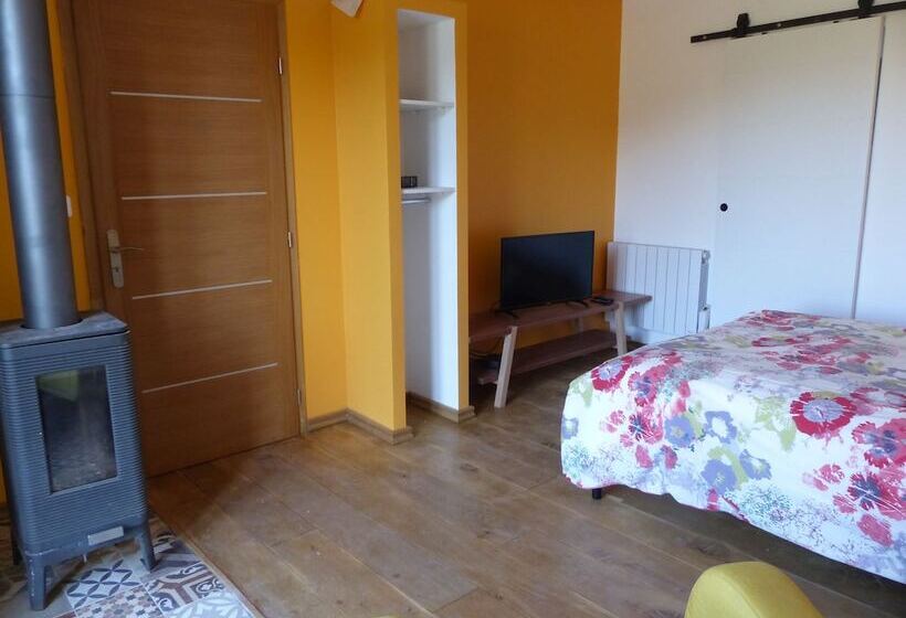 Bed and Breakfast Au Clair De Loup