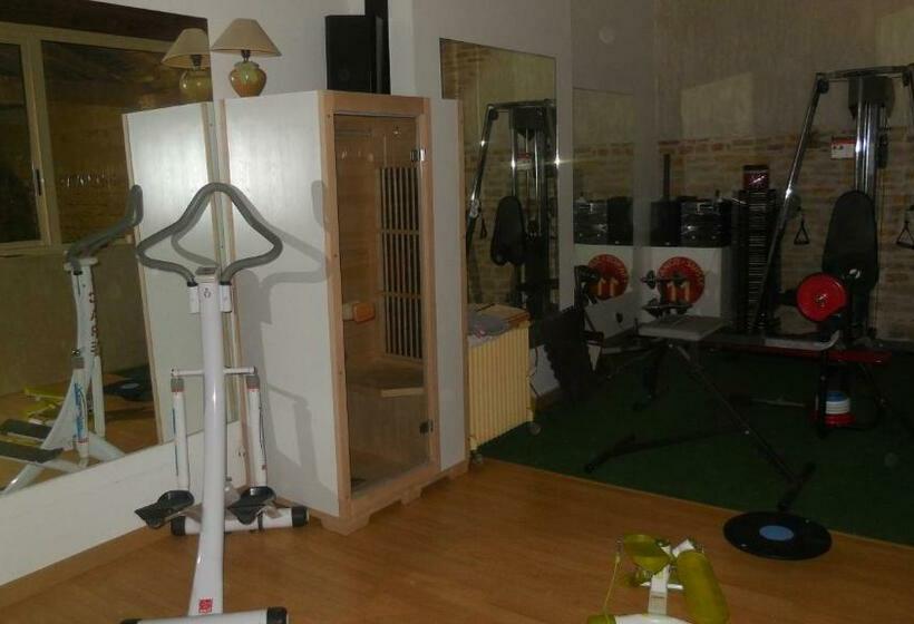 مبيت وإفطار Chambre D’hôtes La Jument Grise