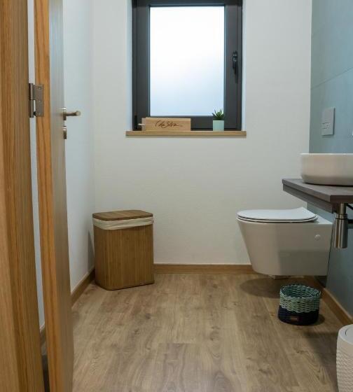 Bed and Breakfast Dois Lagares House