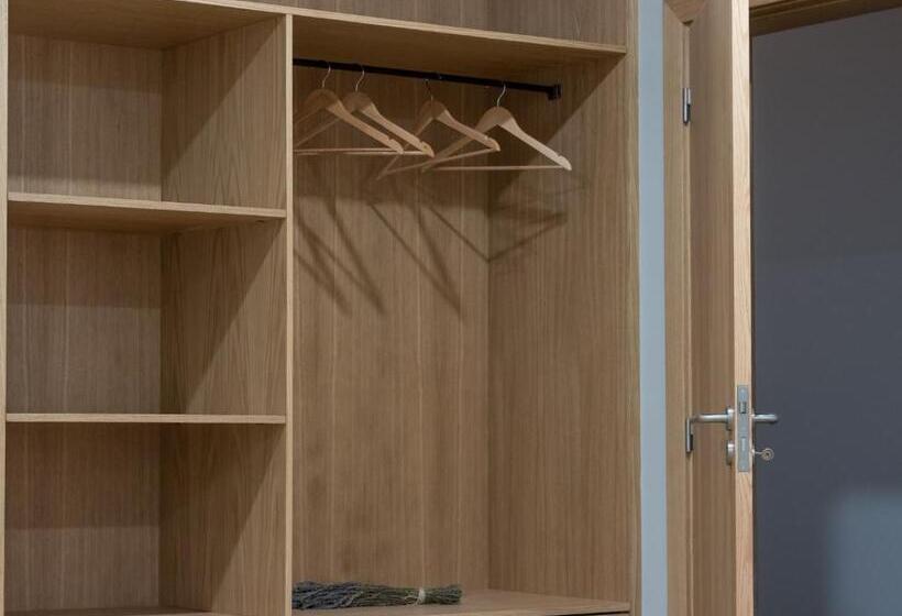 Bed and Breakfast Dois Lagares House