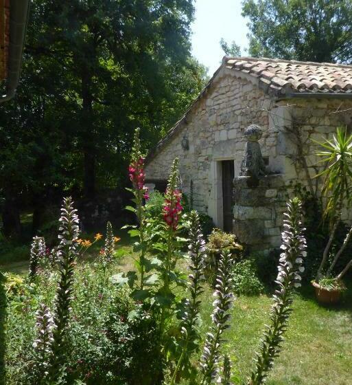 Bed and Breakfast Ferme De Laspeyrières
