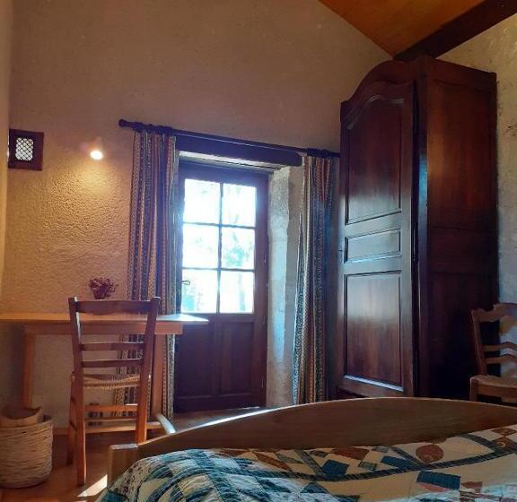 Bed and Breakfast Ferme De Laspeyrières