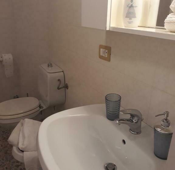 ベッドアンドブレックファースト L Antico Faro