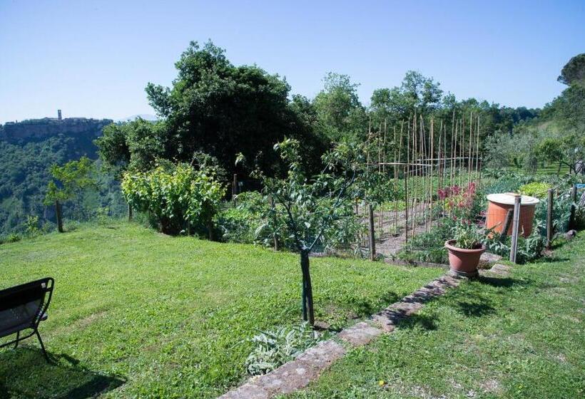 צימר La Grotta Su Civita