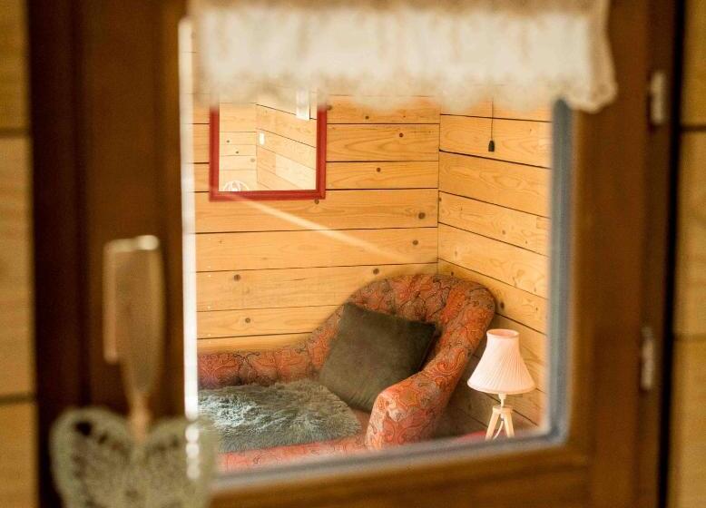 Bed and Breakfast Le Vallon D Armandine, Gîte écologique Auvergne