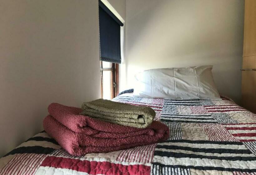 Bed and Breakfast Heir Island House