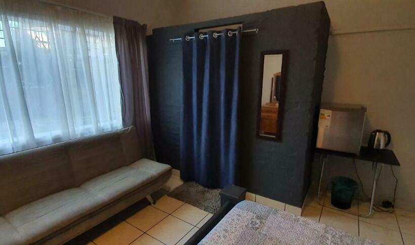 住宿加早餐  Sleepover @194