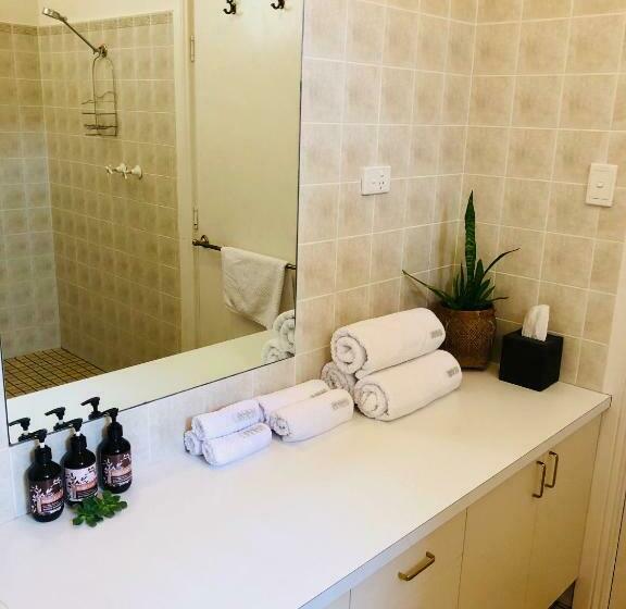 צימר The Lake House Retreat