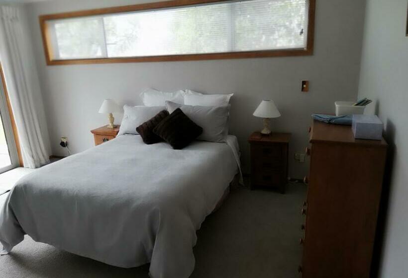 צימר Whaka Heights