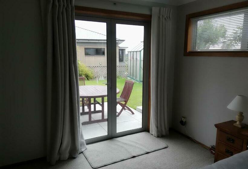 צימר Whaka Heights