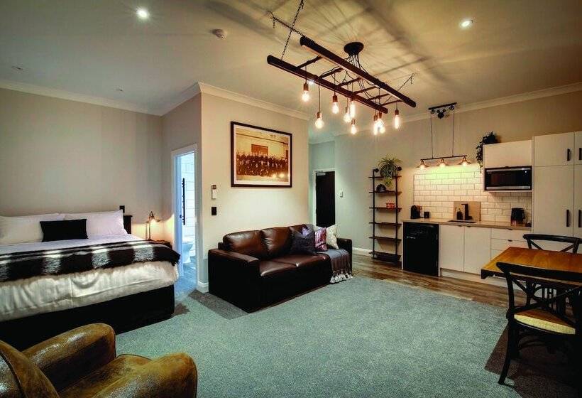 Hokitika Fire Station Boutique Accommodation