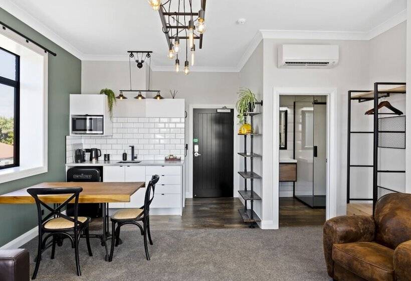 Hokitika Fire Station Boutique Accommodation