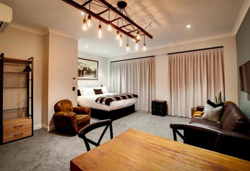 Hokitika Fire Station Boutique Accommodation