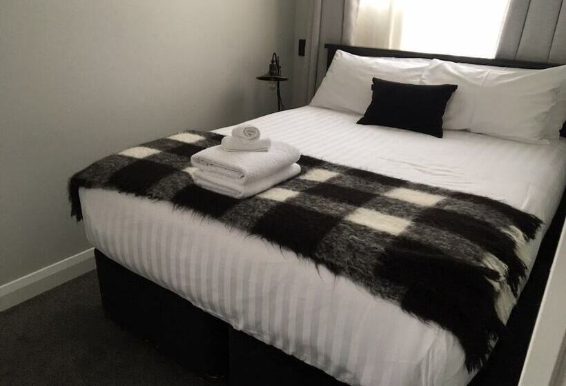 Hokitika Fire Station Boutique Accommodation