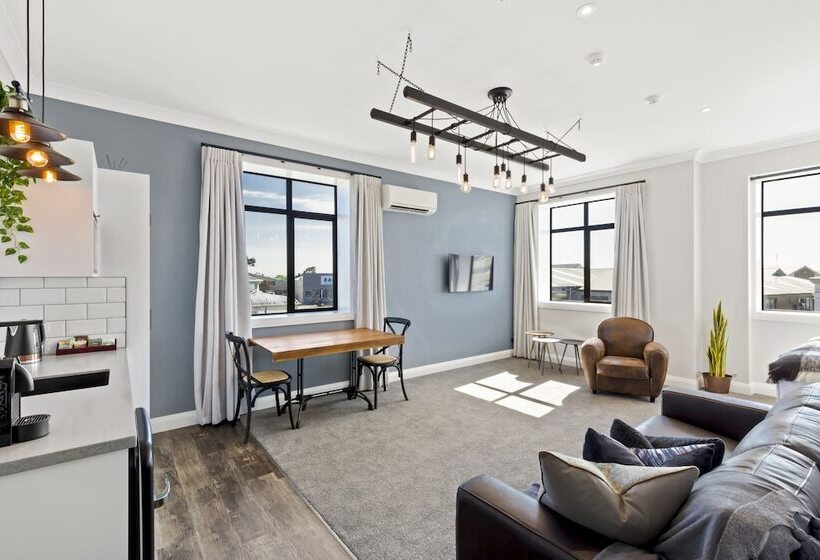 Hokitika Fire Station Boutique Accommodation