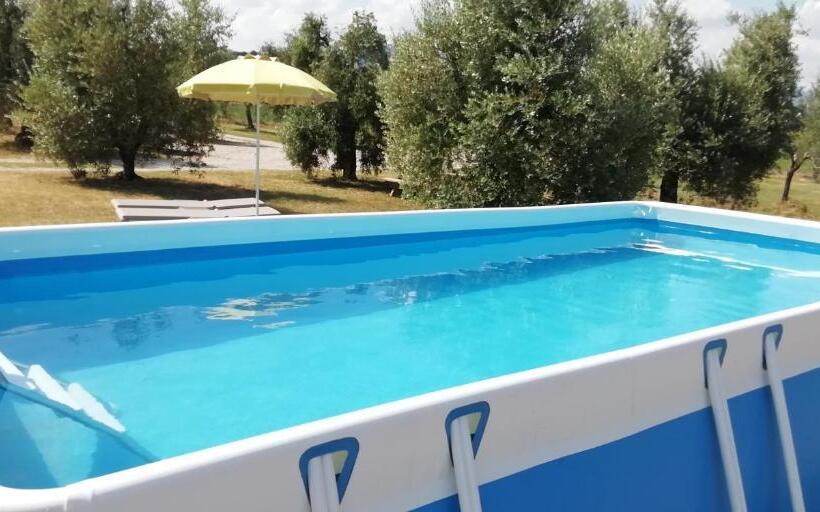 ホテル Agriturismo Fioralba