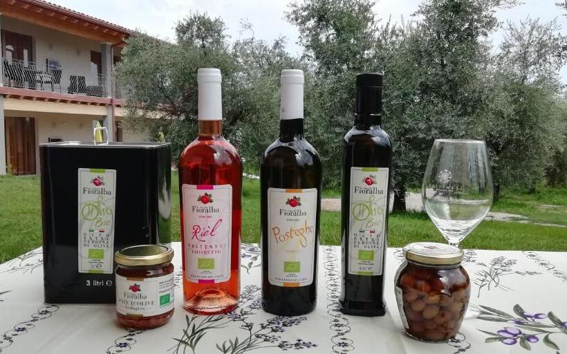 ホテル Agriturismo Fioralba