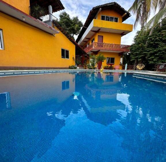 هتل Cabañas Pepe