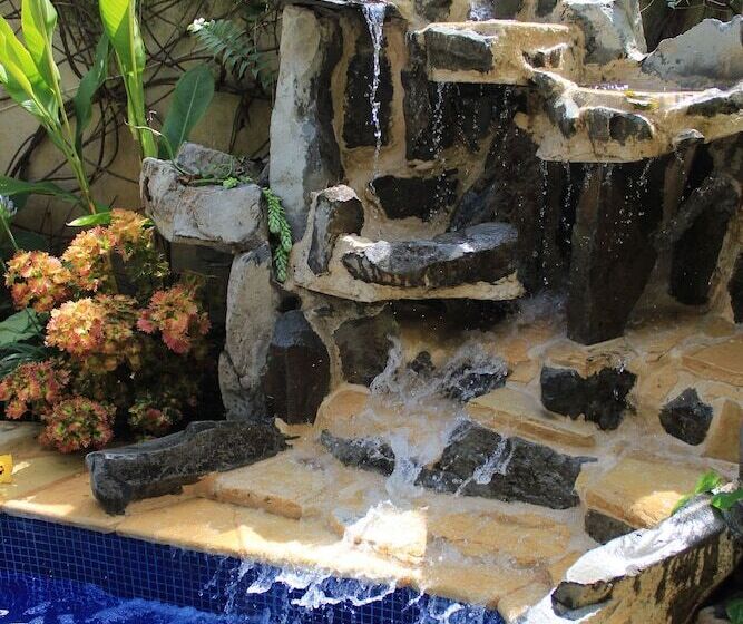 בית מלון כפרי Mandala Thai