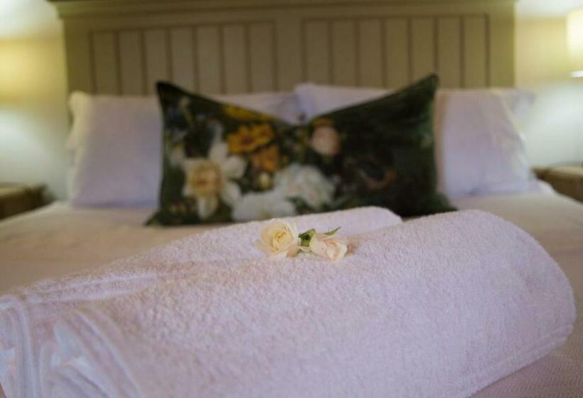 فندق Vineyard Cottage At Bosman Wines