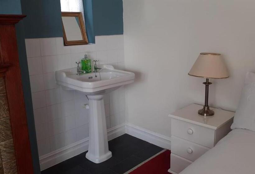 Kingsway Bed & Breakfast