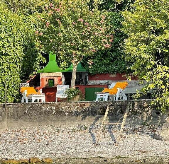 L Oleandro Sul Lago D Iseo B&b