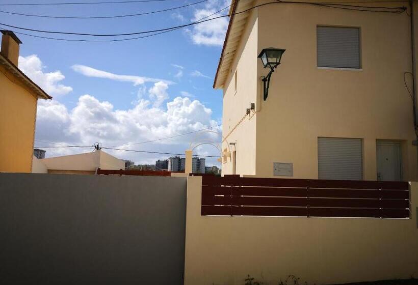 پانسیون Be My Neighbour