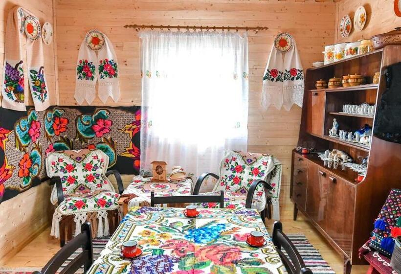 بنسيون Casa Nely