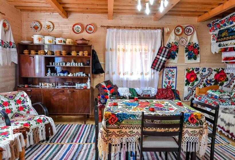 بنسيون Casa Nely