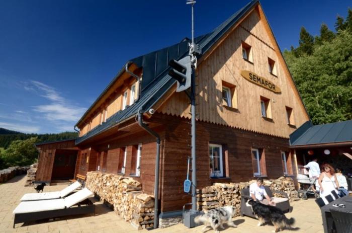 פנסיון Chalupa Semafor