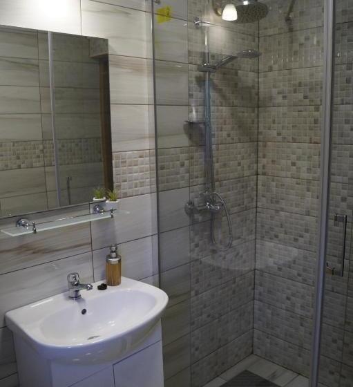 بنسيون Gizella Vendégház