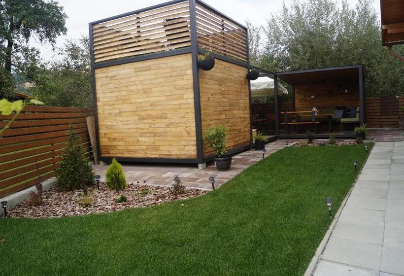 بنسيون Gizella Vendégház