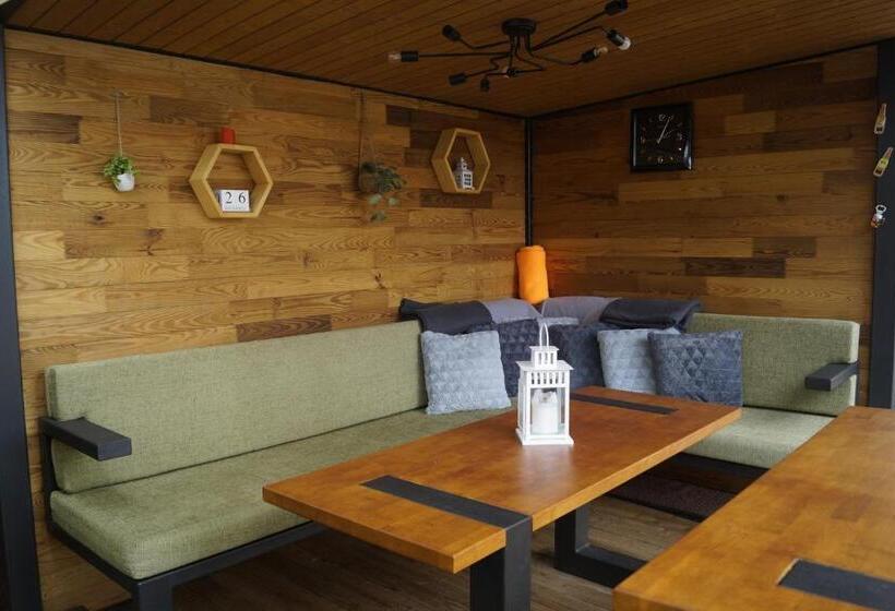 بنسيون Gizella Vendégház