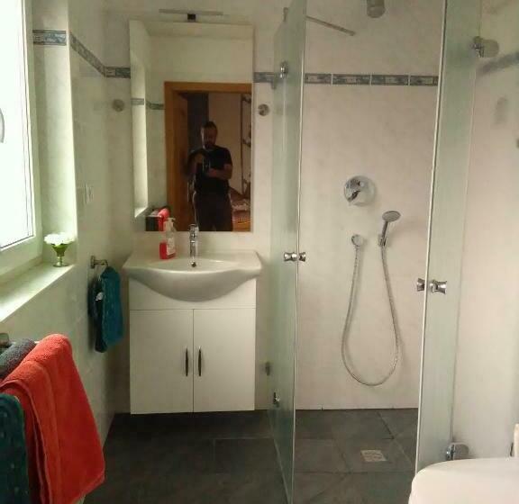 Пансион Gästehaus Kleine Lana