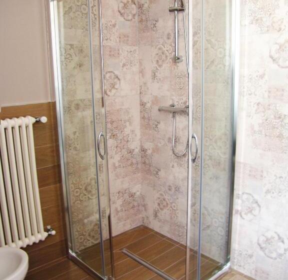 بنسيون La Bougainvillea