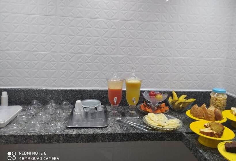 פנסיון Pousada Do Sol