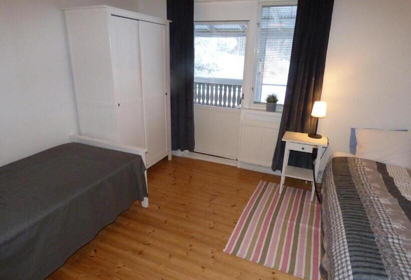 פנסיון The Friendly Moose