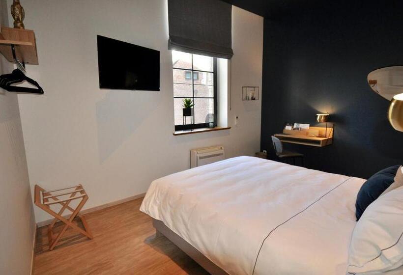 بنسيون Urban Nest