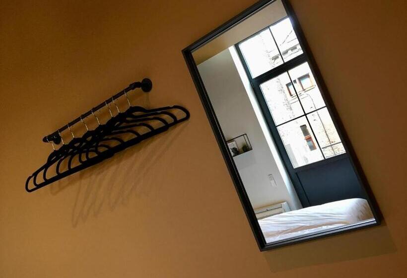 بنسيون Urban Nest