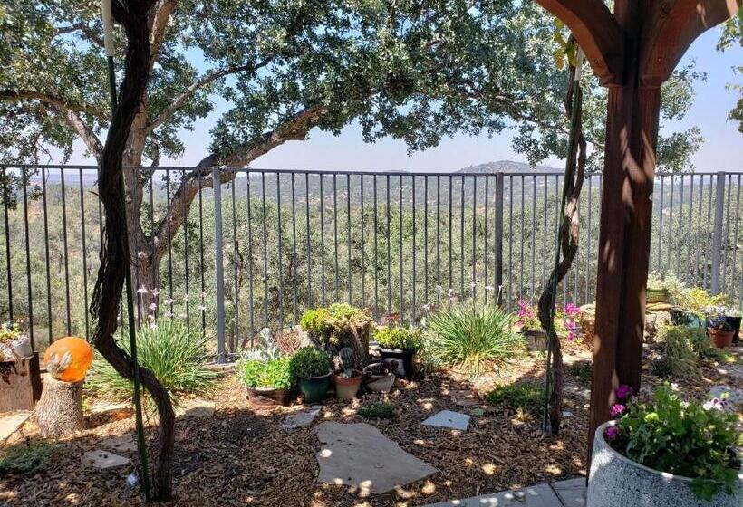 펜션 Yosemite Foothill Retreat   Private Guest Suite #2