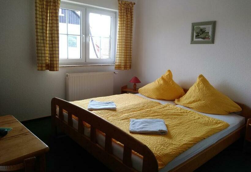 Pension Und Gasthof Zur Scheune