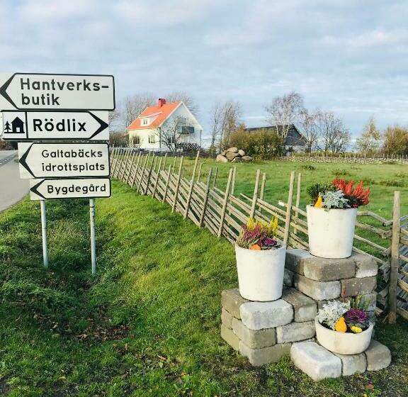 Rödlix Vandrarhem & Camping