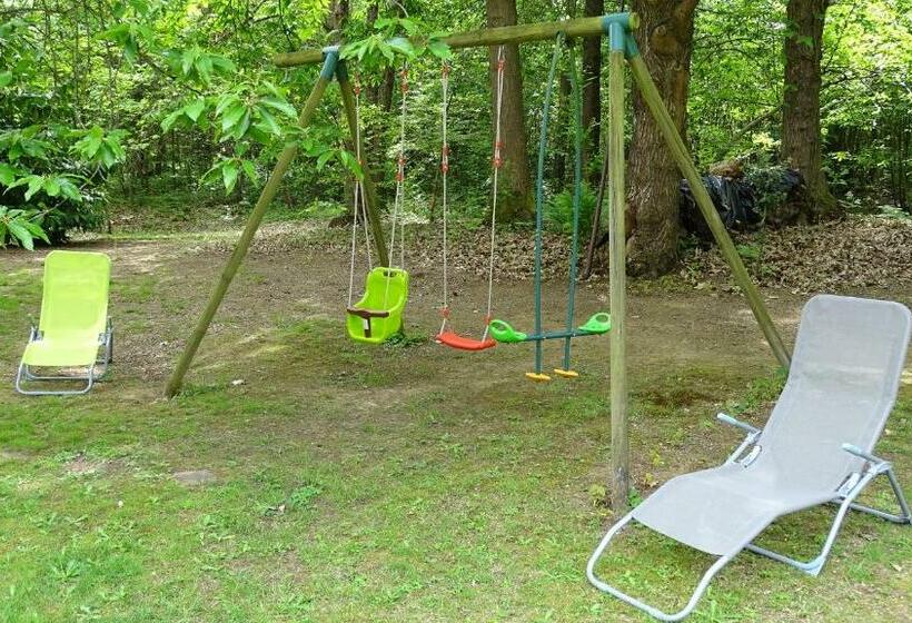 민박 Chambres De Monthéard