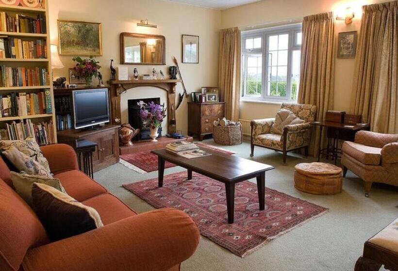 مبيت وإفطار Deverill End