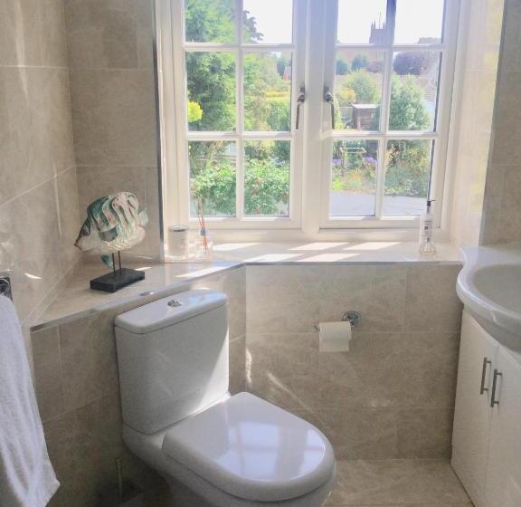 مبيت وإفطار Glebe House