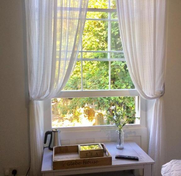 مبيت وإفطار Glebe House