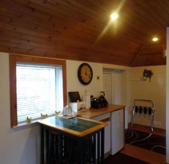 مبيت وإفطار Groom S Cottage