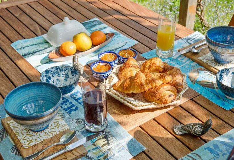 Bed and Breakfast Les Prunelliers